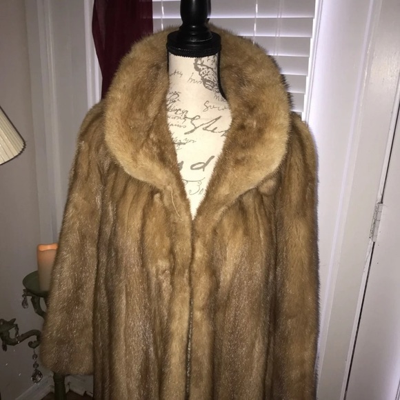 🔥🔥Vintage custom design Mink coat - Picture 2 of 16